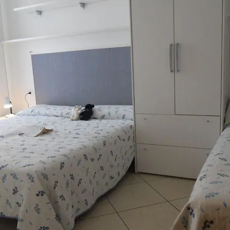 Apartment Lovely With Fenced Garden And Pool Bibione